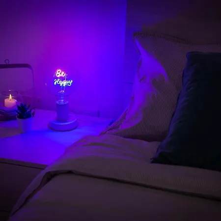 Urban Loft מלון